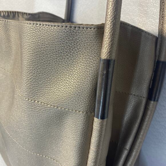 Neiman Marcus Pewter/Silver Faux Leather Shopping Tote Hand Bag NWOT - Picture 2 of 6